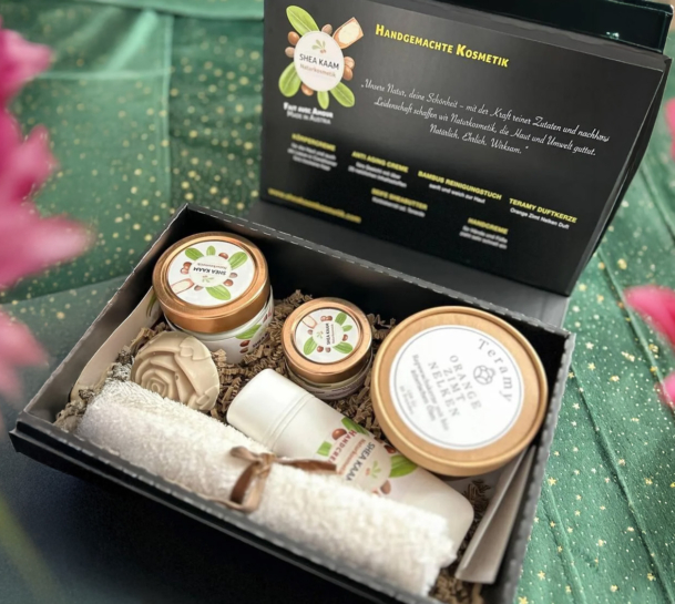 SheaKaam Naturkosmetik: Handgefertigte Hautpflege mit Verantwortung – mit hochwertiger Sheabutter aus fairem Handel für eine natürliche und nachhaltige Pflege.