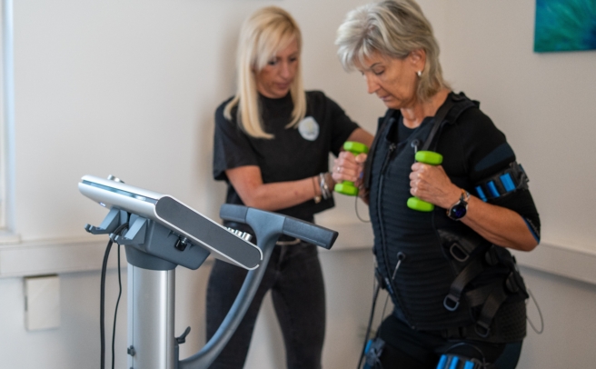 Effektives EMS-Training bei BeautyTeria Ottakring – Die perfekte Kombination aus Fitness und Beauty für schnelle, sichtbare Ergebnisse.