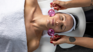 sobody bietet individuelle Gesichtsbehandlungen mit Hautanalyse und persönlicher Pflegeberatung für langfristig gesunde, gepflegte und strahlend schöne Haut