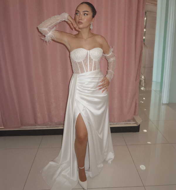 Maturaballkleider in Graz individuell angepasst bei White Dream – perfekte Passform, stilvolle Beratung, moderne Ästhetik.