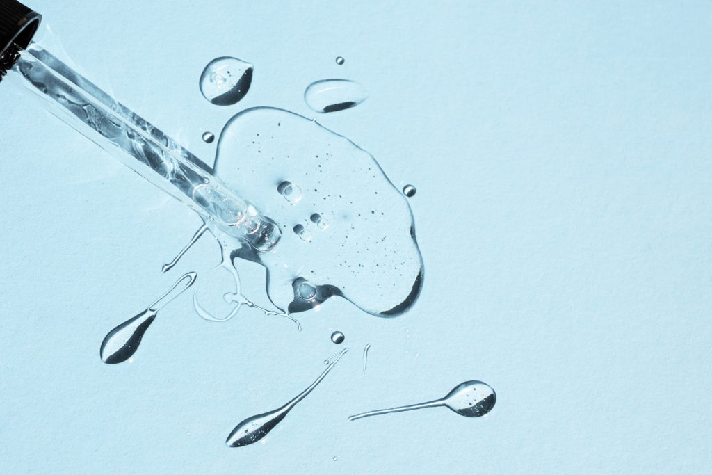 Pipette mit Flüssigkeit