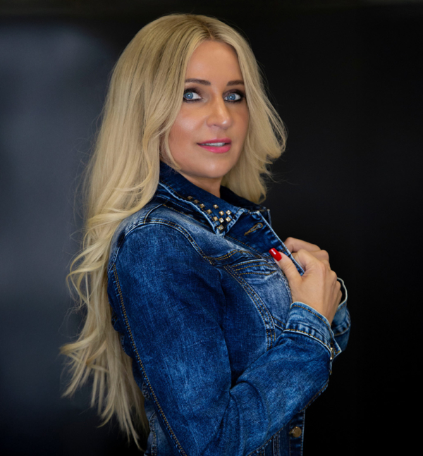 Dauerhafte Haarentfernung im Kosmetikstudio Feel Beautiful by Nicole in Durmersheim – individuelle Beratung für optimale Ergebnisse.