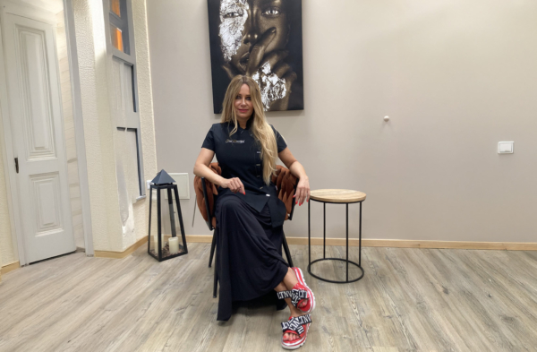 Feel Beautiful by Nicole erklärt Unterschiede bei IPL-Haarentfernung und Laser-Haarentfernung für optimale Ergebnisse.