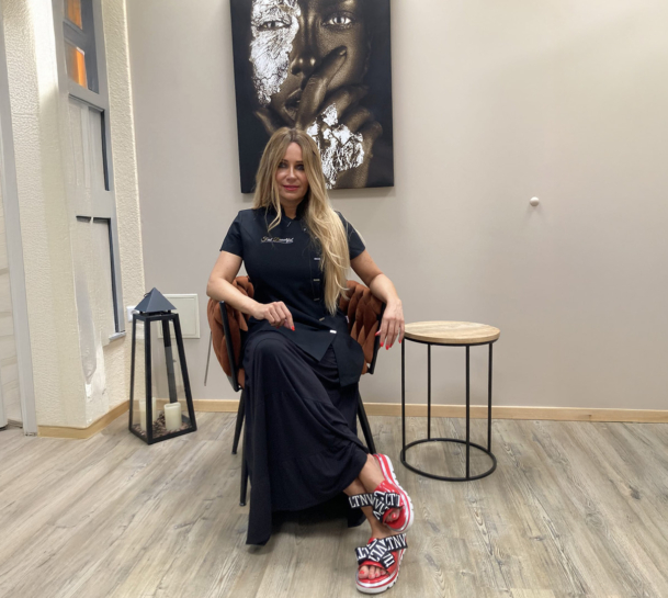 Feel Beautiful by Nicole erklärt Unterschiede bei IPL-Haarentfernung und Laser-Haarentfernung für optimale Ergebnisse.