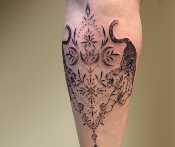 Im privaten Tattoostudio GreStella entstehen individuelle Mandala-Tattoos und Erinnerungskunst in ruhiger Atmosphäre.