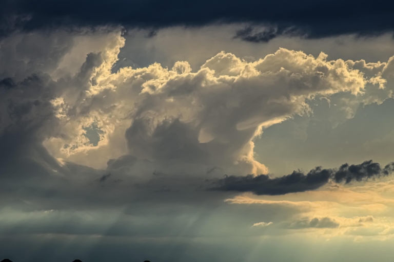 Symbolbild zum Bericht: El Niño: Wie das Klimaphänomen weltweit Gesundheitsrisiken erhöht – Foto: takenbyphil / Pixabay