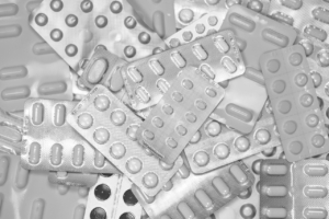 Symbolbild zum Bericht: Gesundheitsausschuss Pharma: Verband kritisiert Sparpläne bei Krebsmedikamenten – Foto: Pexels / Pixabay